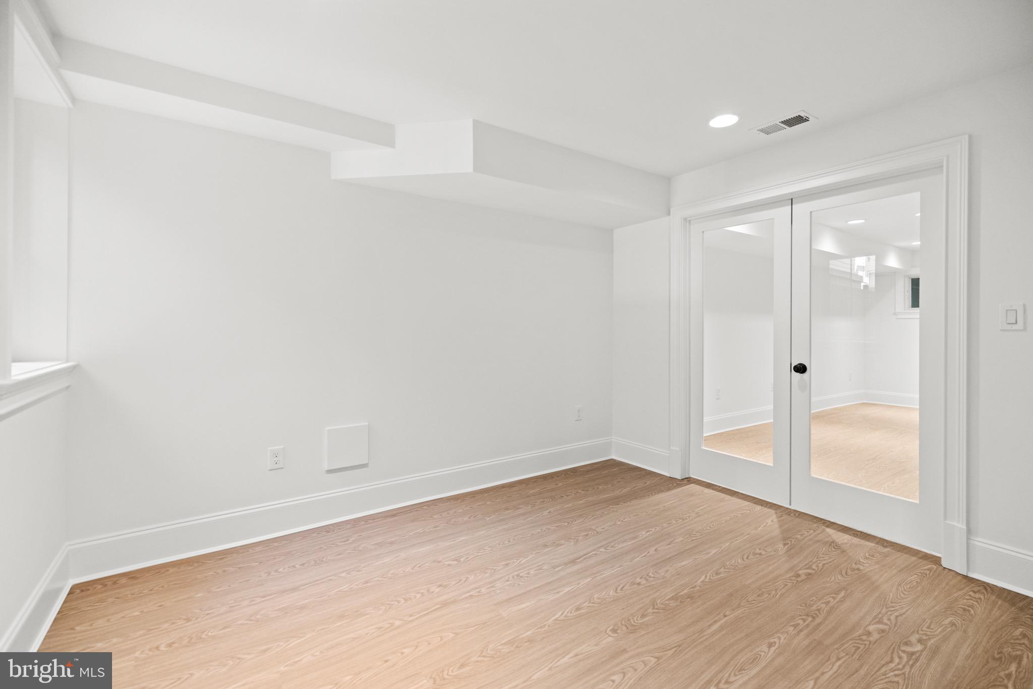 1440 Monroe St NW