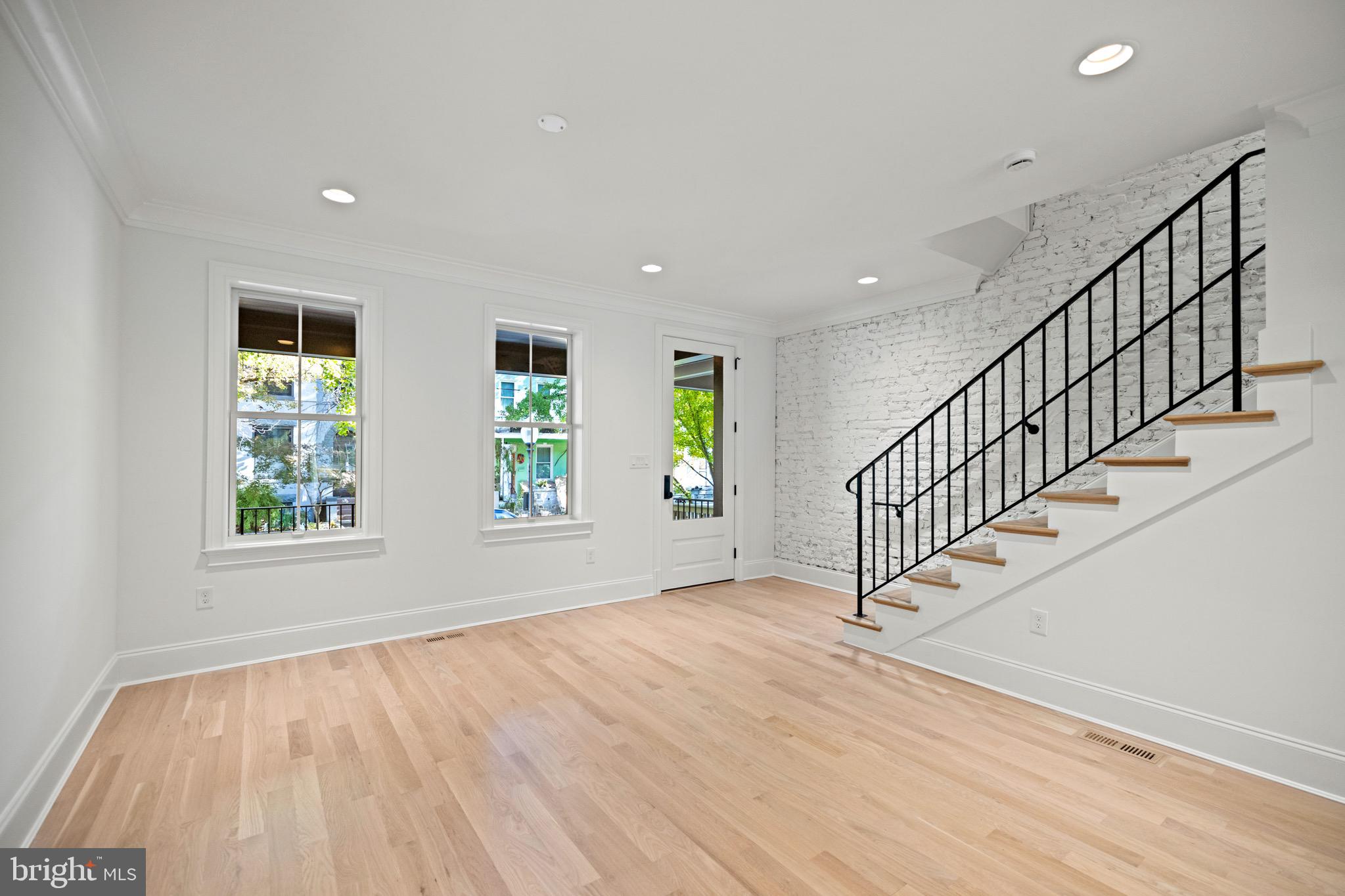 1440 Monroe St NW