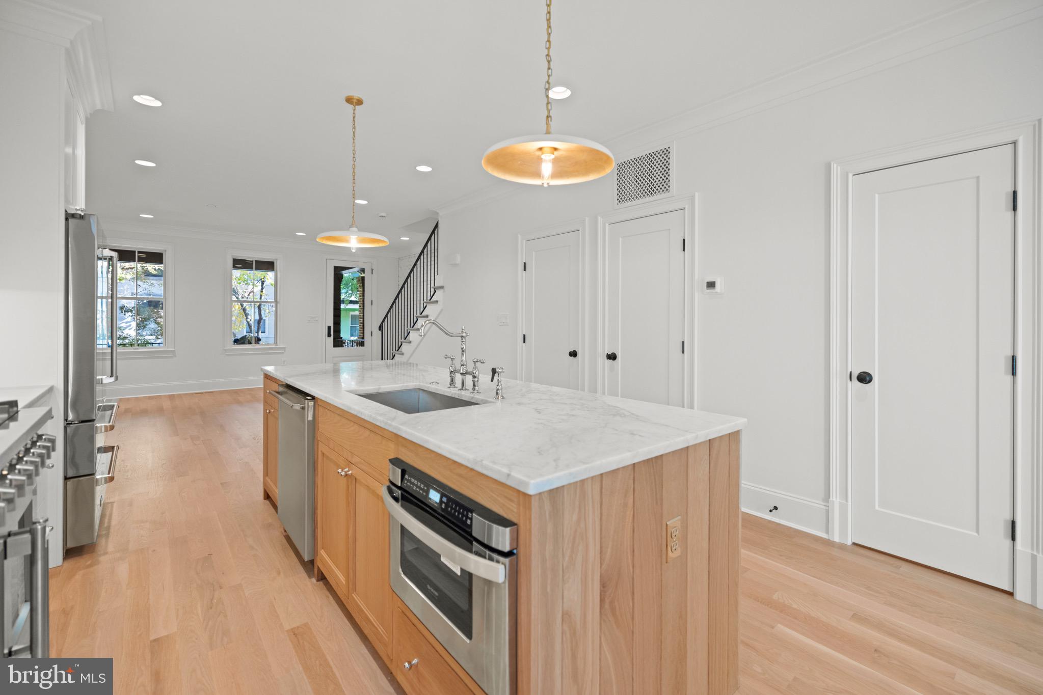 1440 Monroe St NW