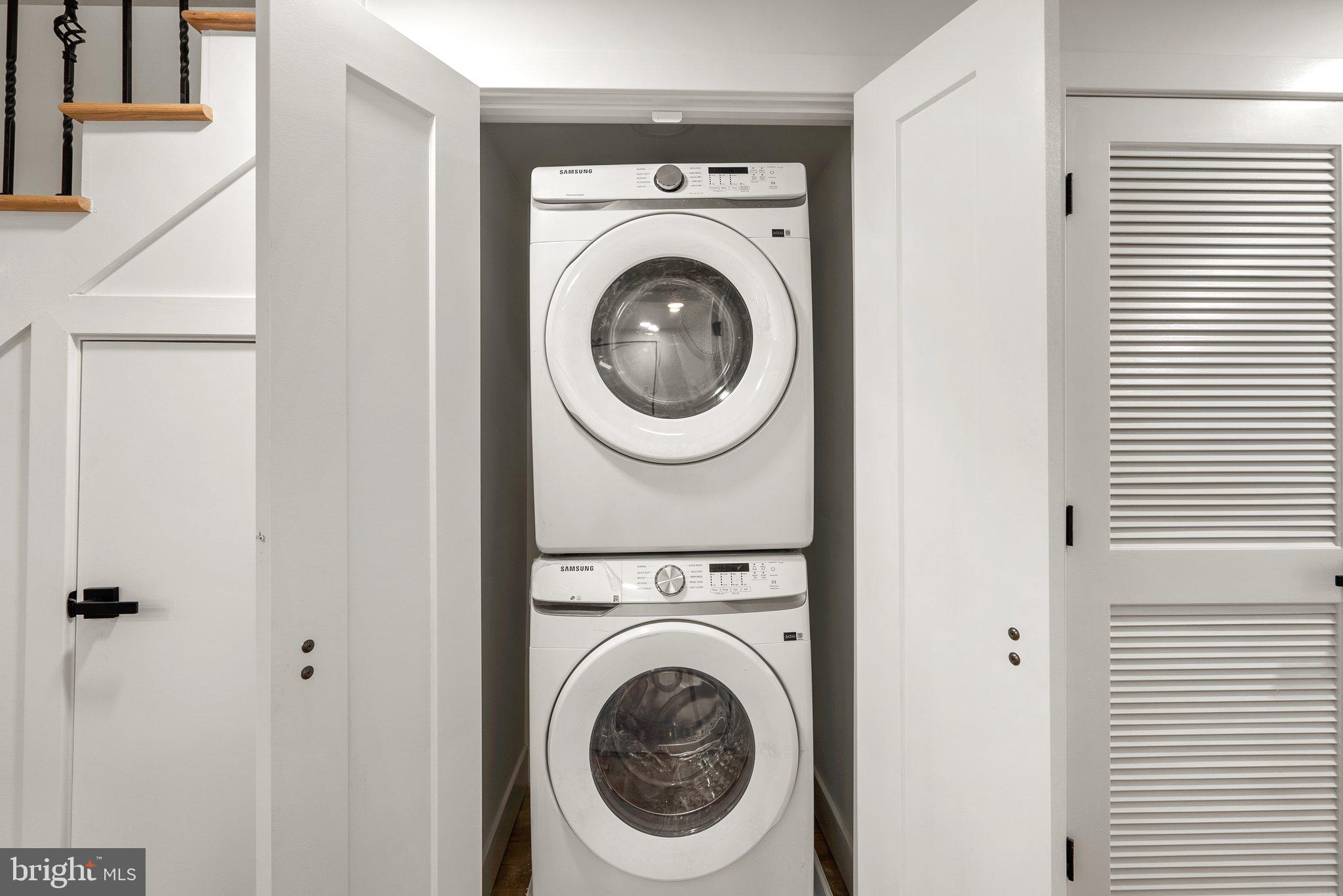 238 Longfellow St NW