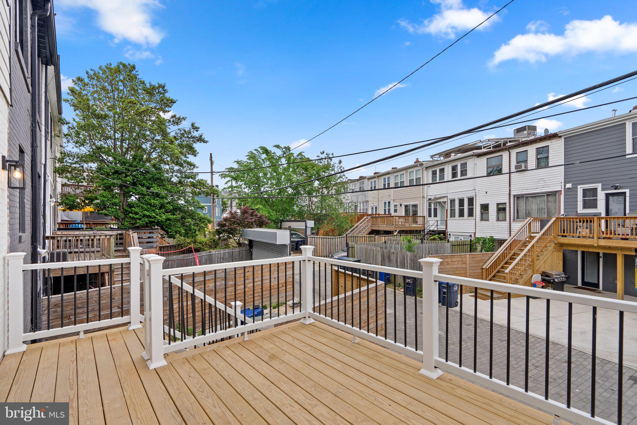 238 Longfellow St NW