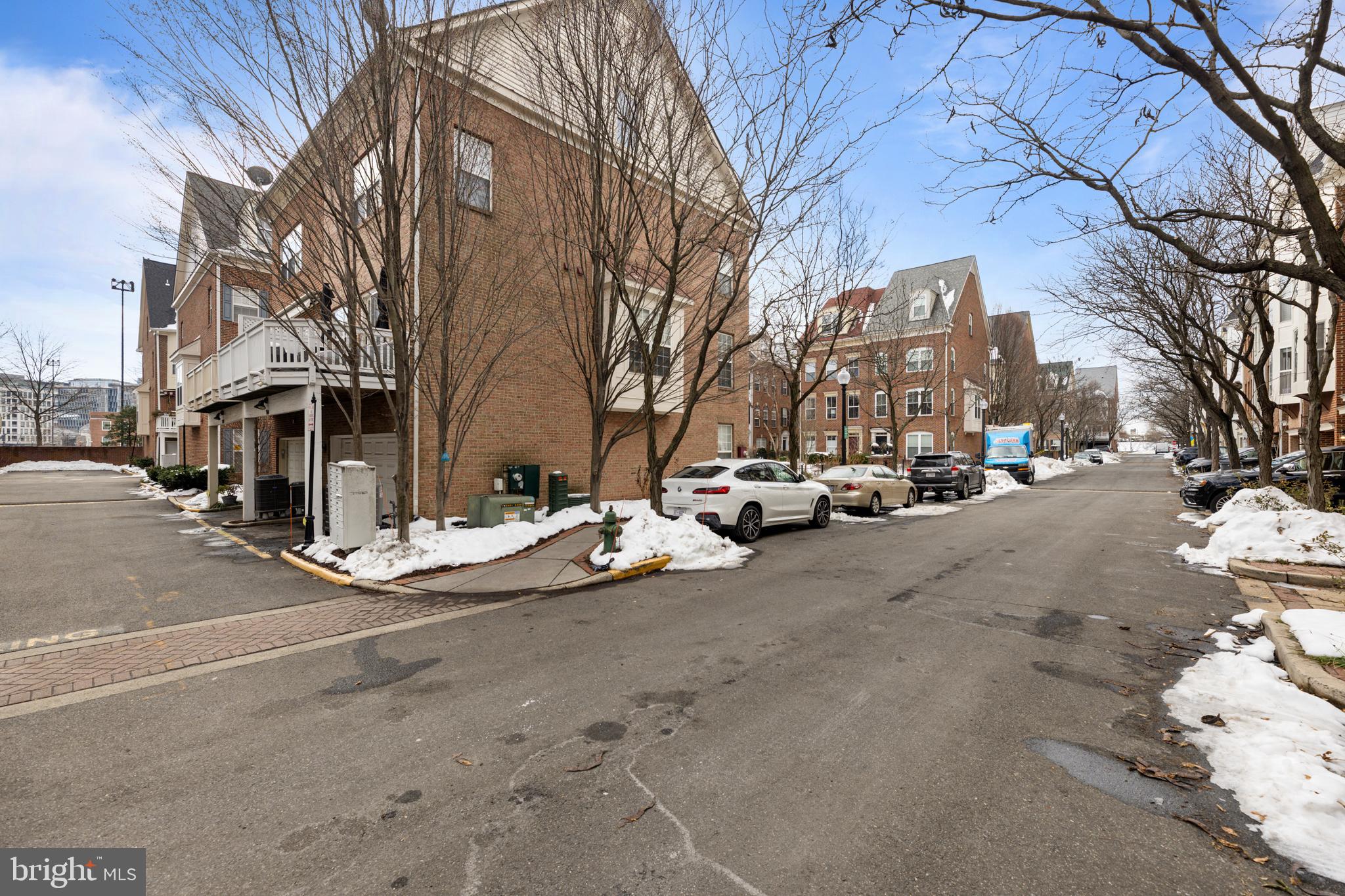 707 Capitol Square Pl SW