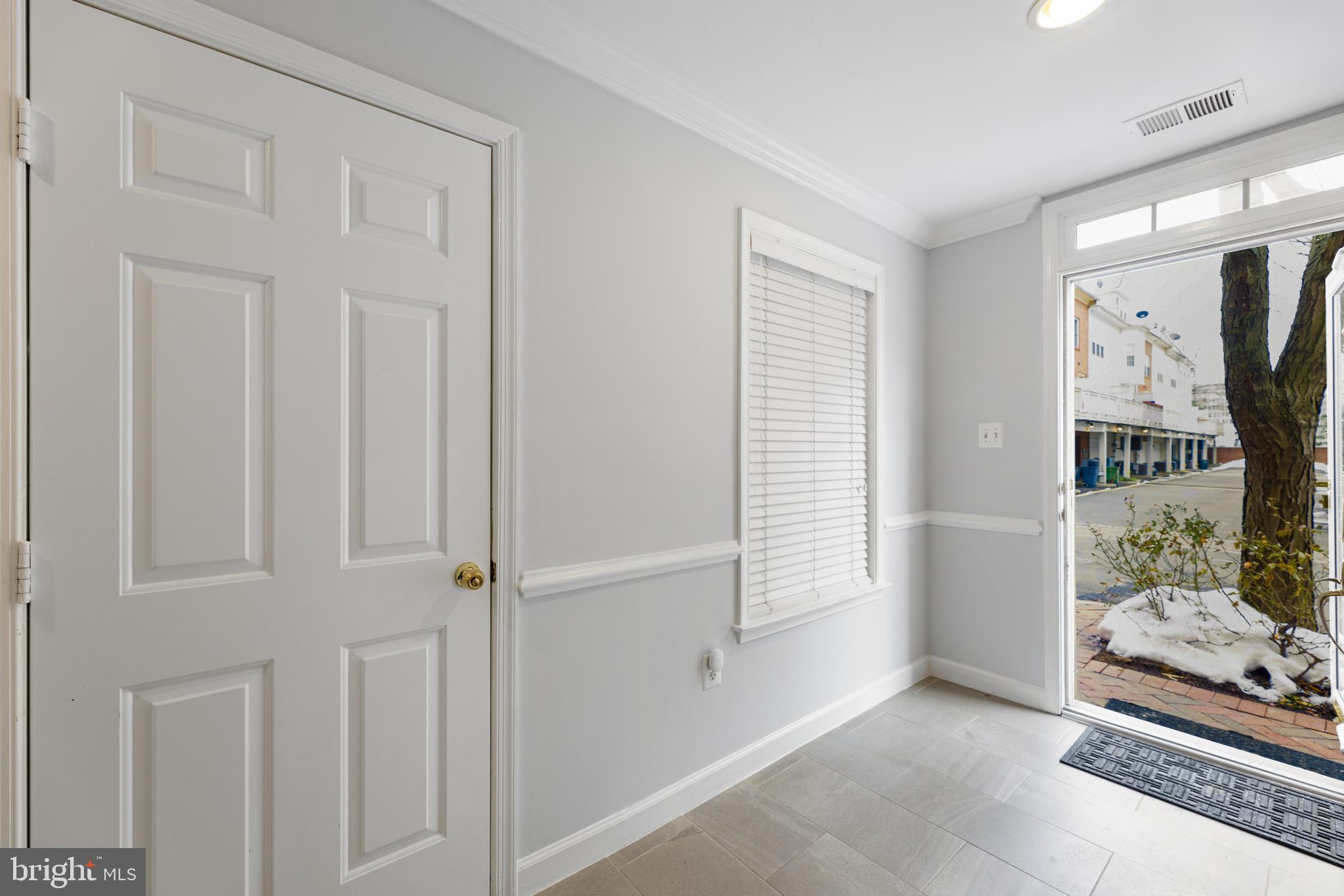 707 Capitol Square Pl SW