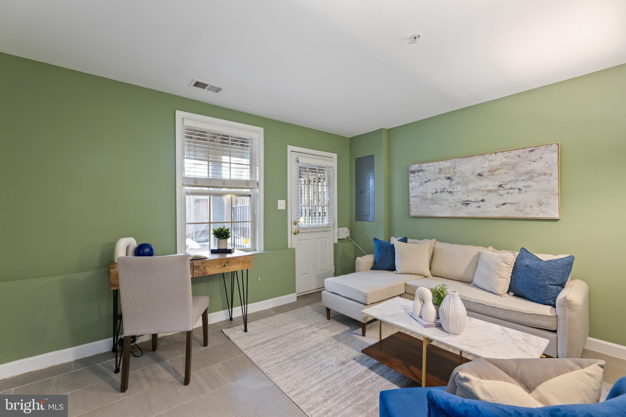 707 Capitol Square Pl SW