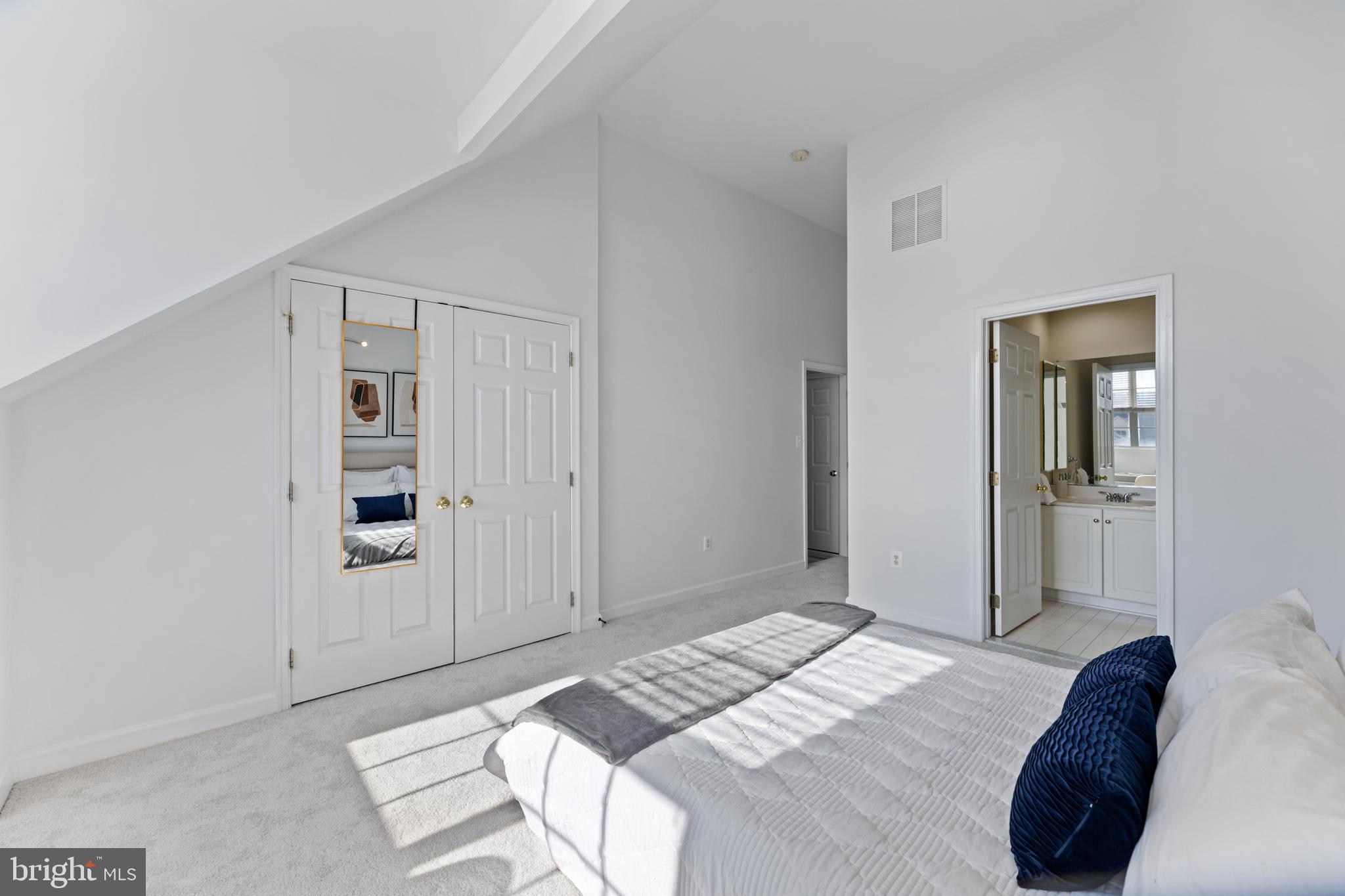 707 Capitol Square Pl SW