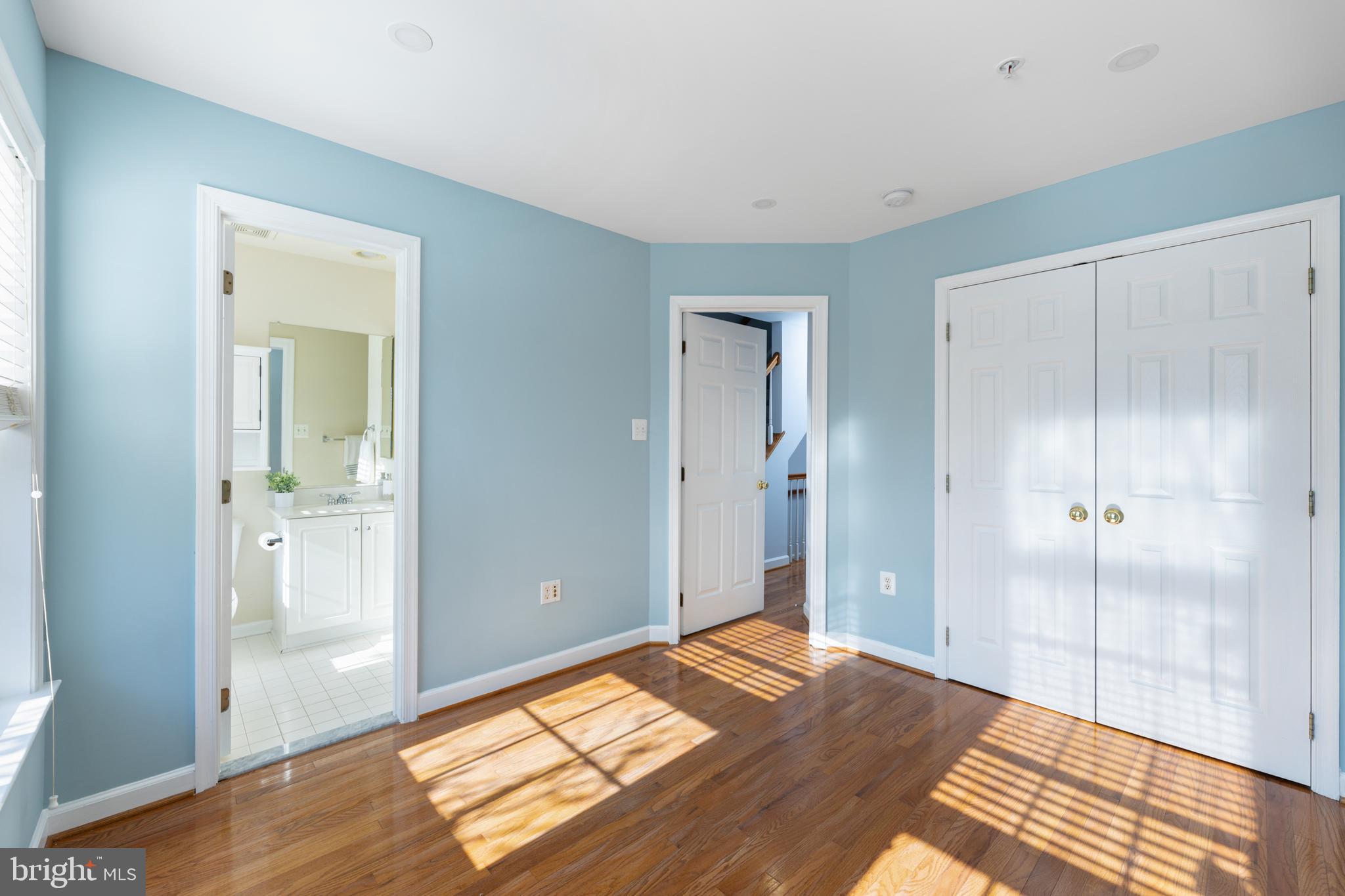 707 Capitol Square Pl SW