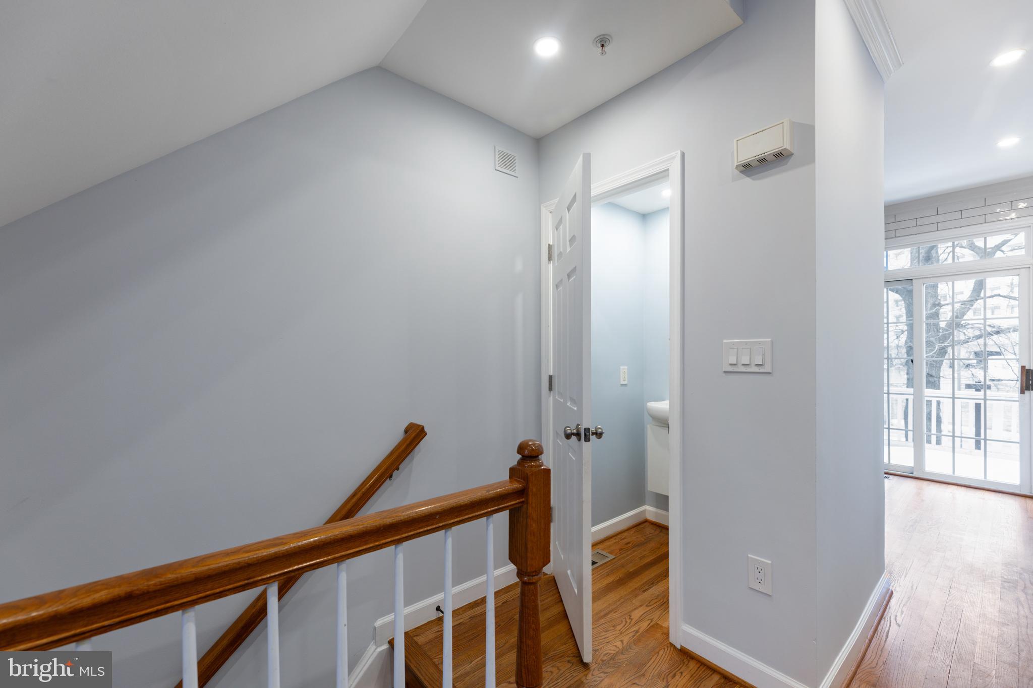 707 Capitol Square Pl SW