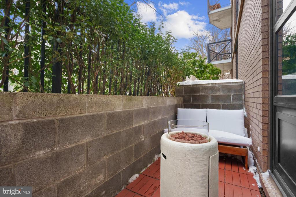 437 New York Ave NW #213