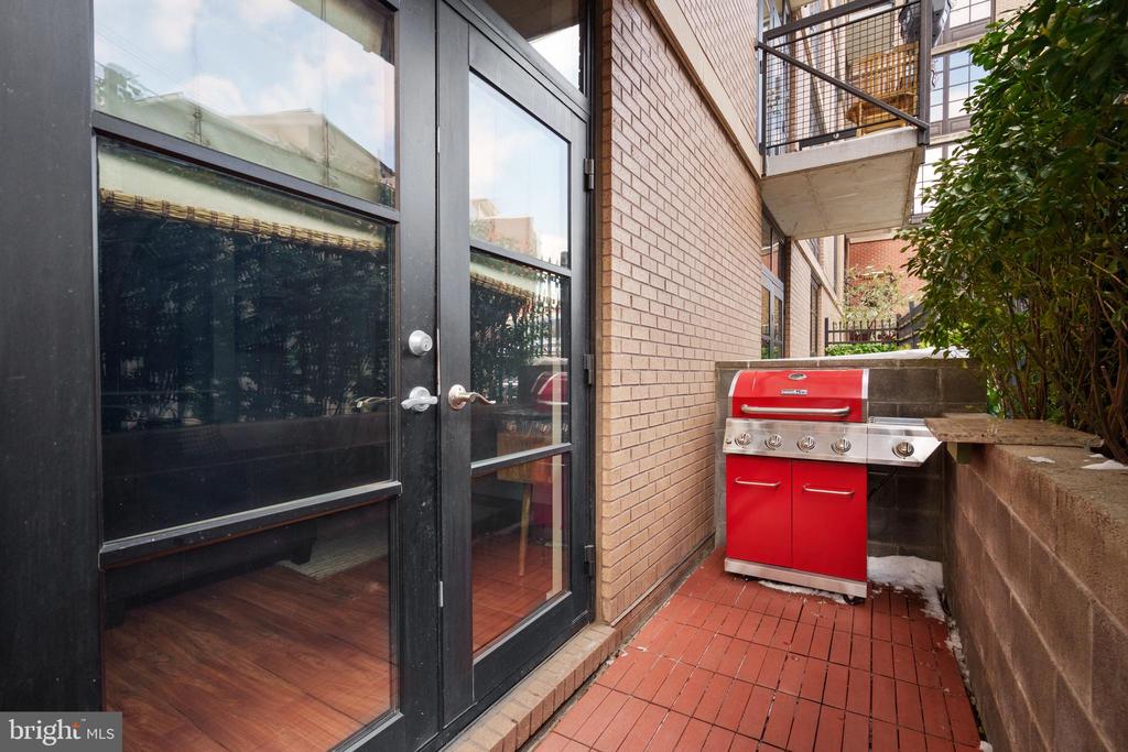 437 New York Ave NW #213
