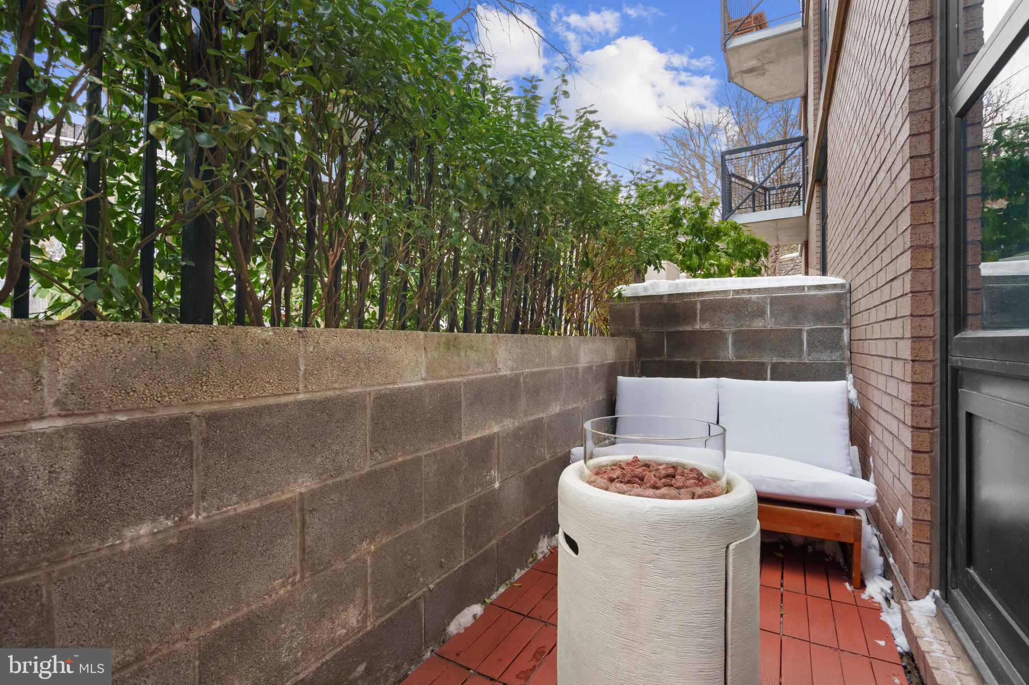 437 New York Ave NW #213
