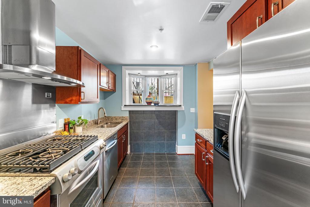 1326 Girard St NW #B2