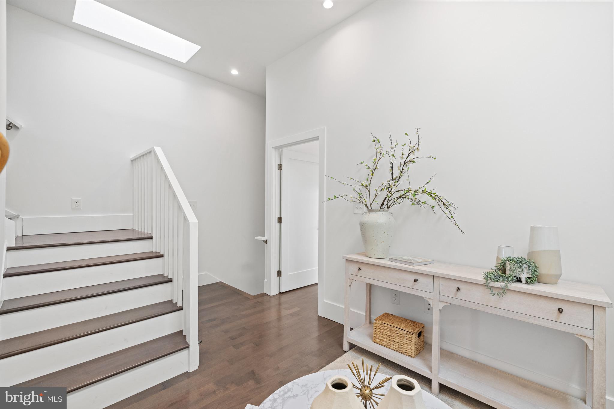 2803 Sherman Ave NW #2