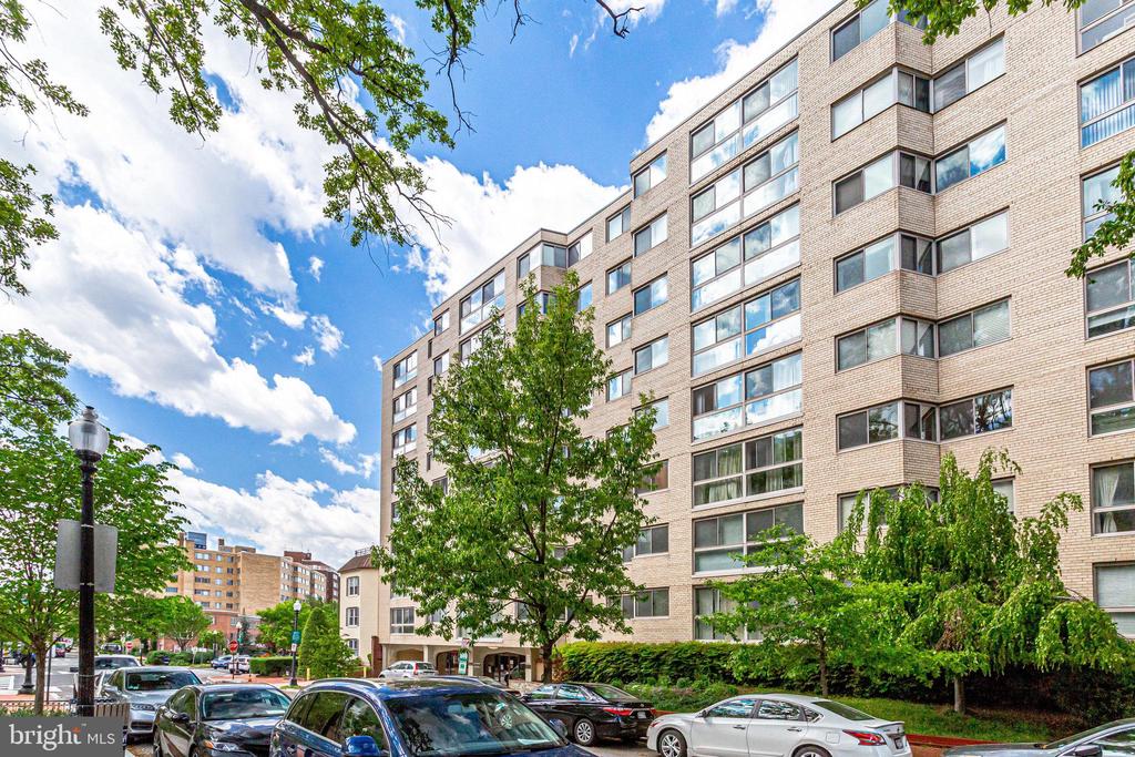 922 24th St NW #601