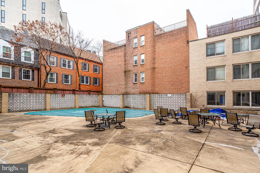 922 24th St NW #601