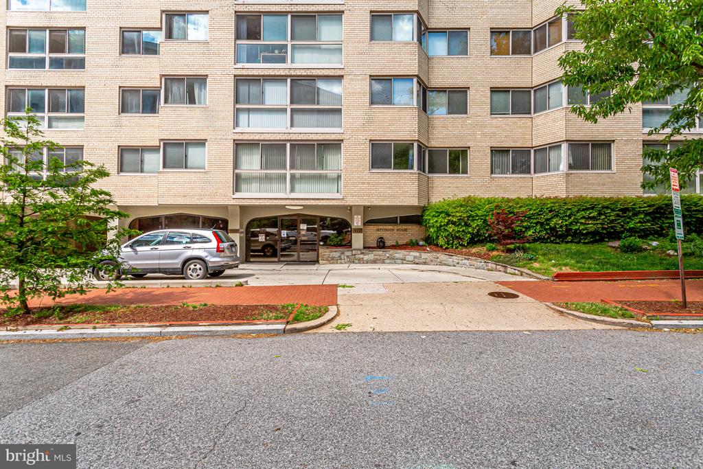 922 24th St NW #601