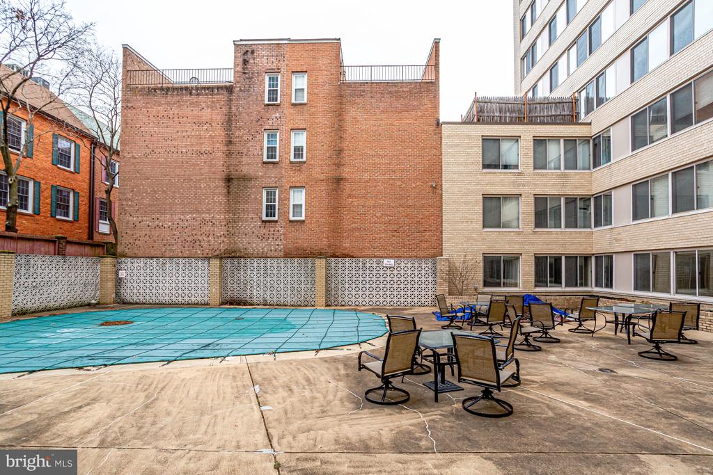 922 24th St NW #601