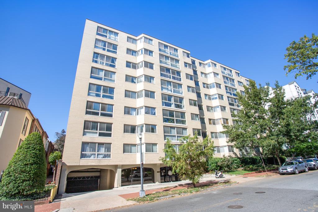 922 24th St NW #601