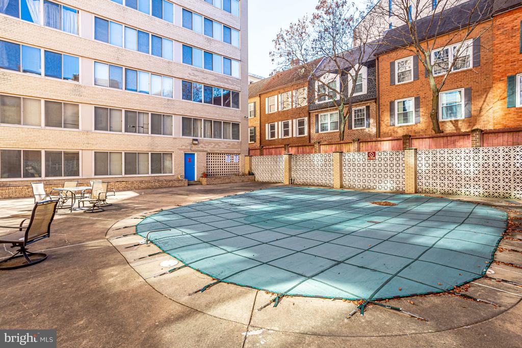 922 24th St NW #601