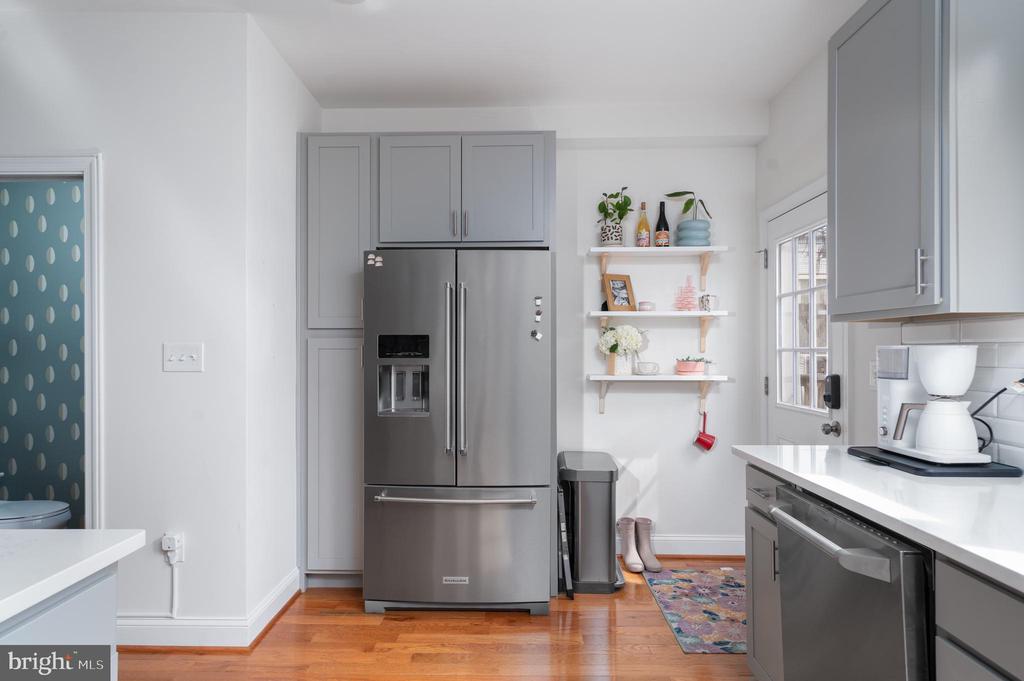 806 Decatur St NW