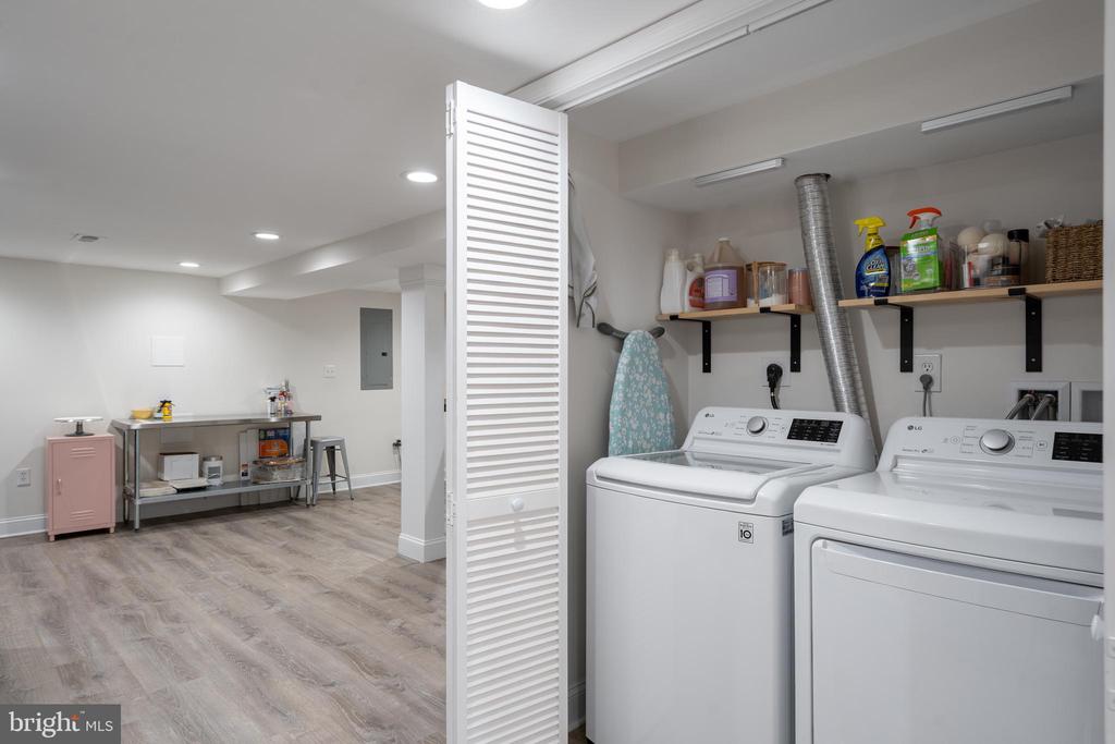806 Decatur St NW
