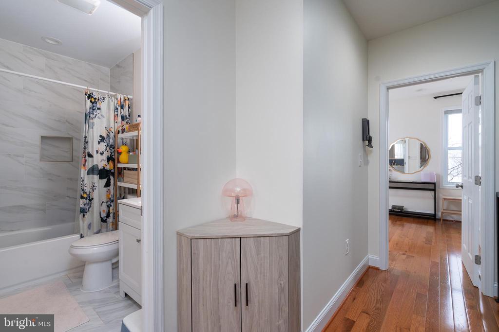 806 Decatur St NW