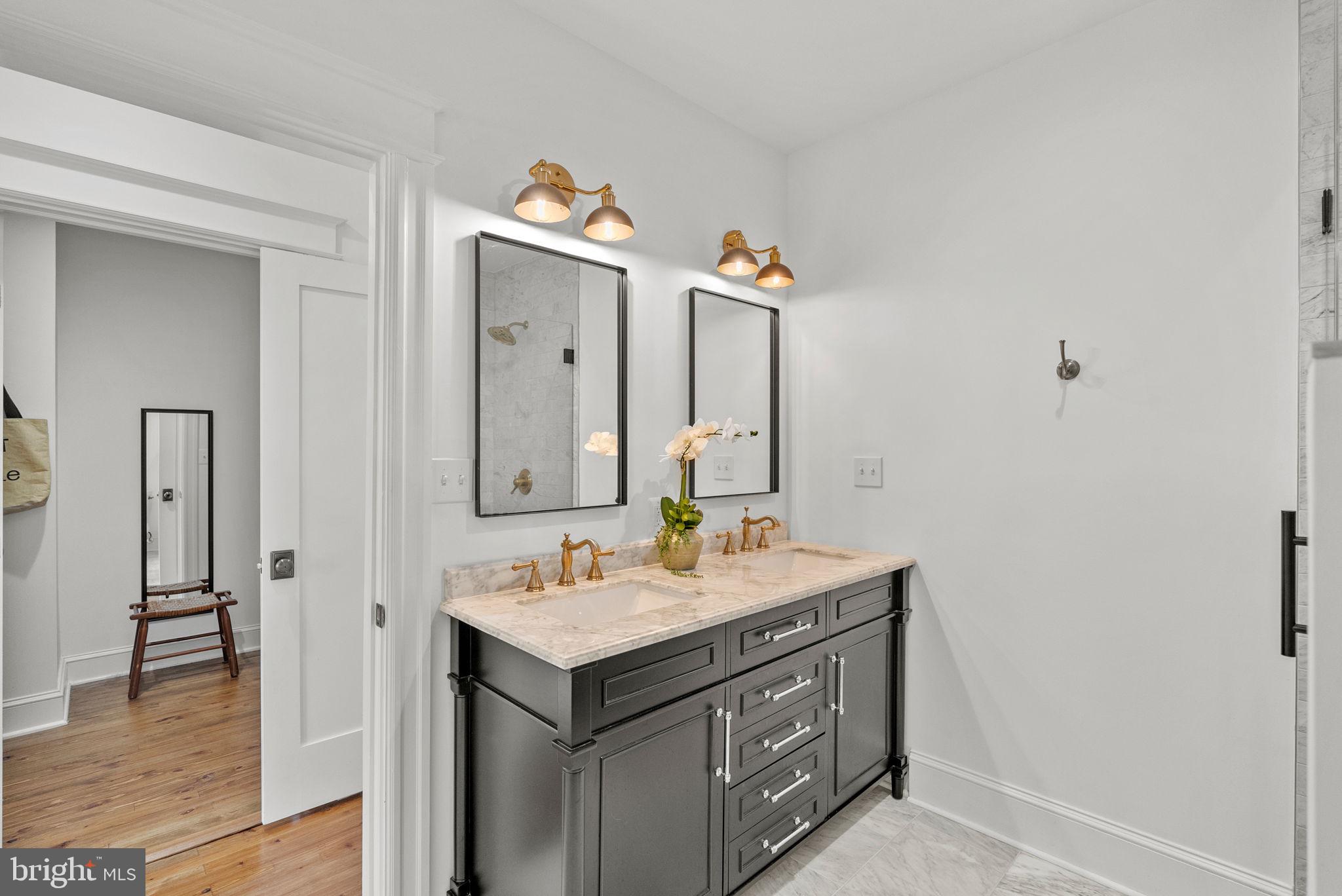 514 Decatur St NW