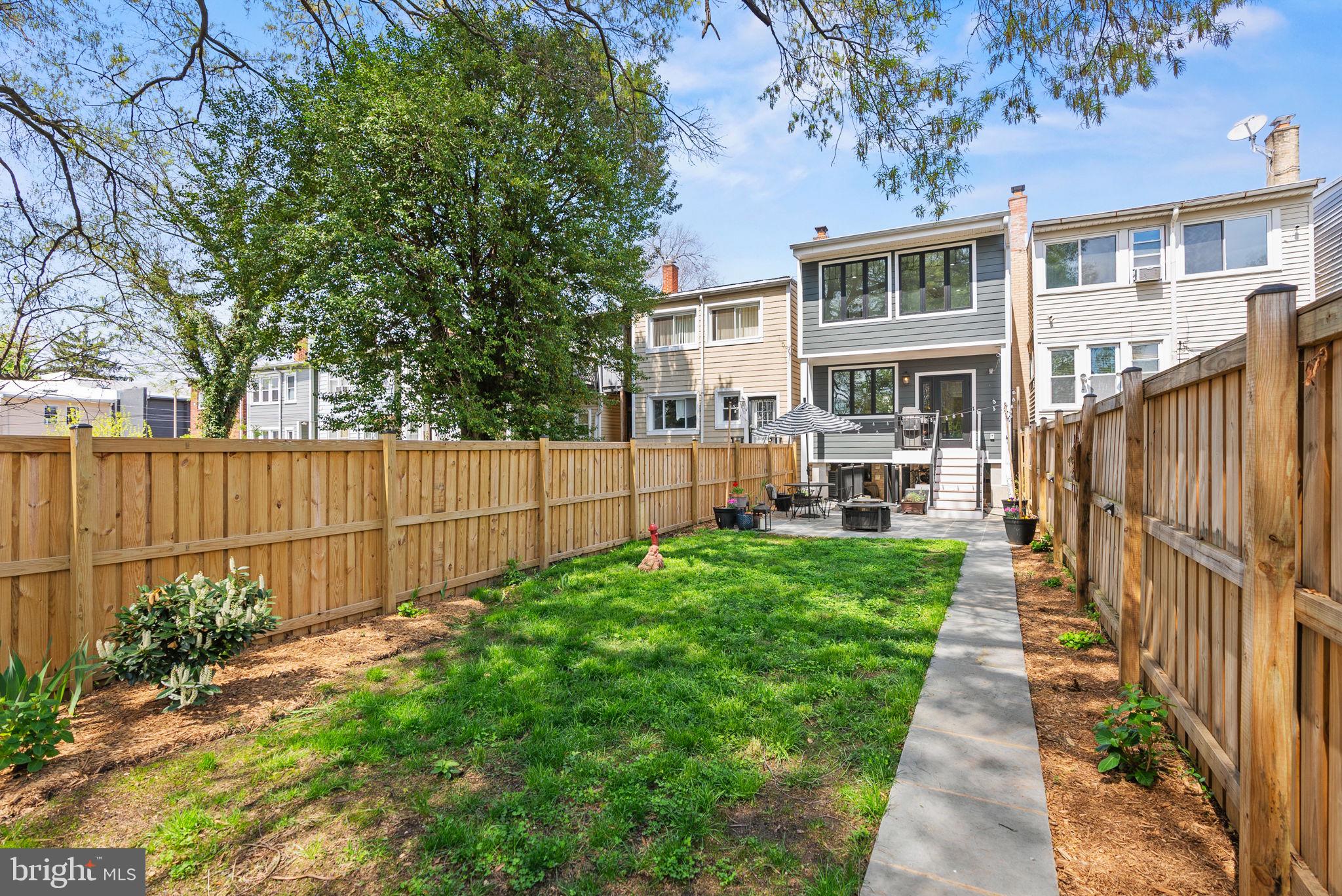 514 Decatur St NW