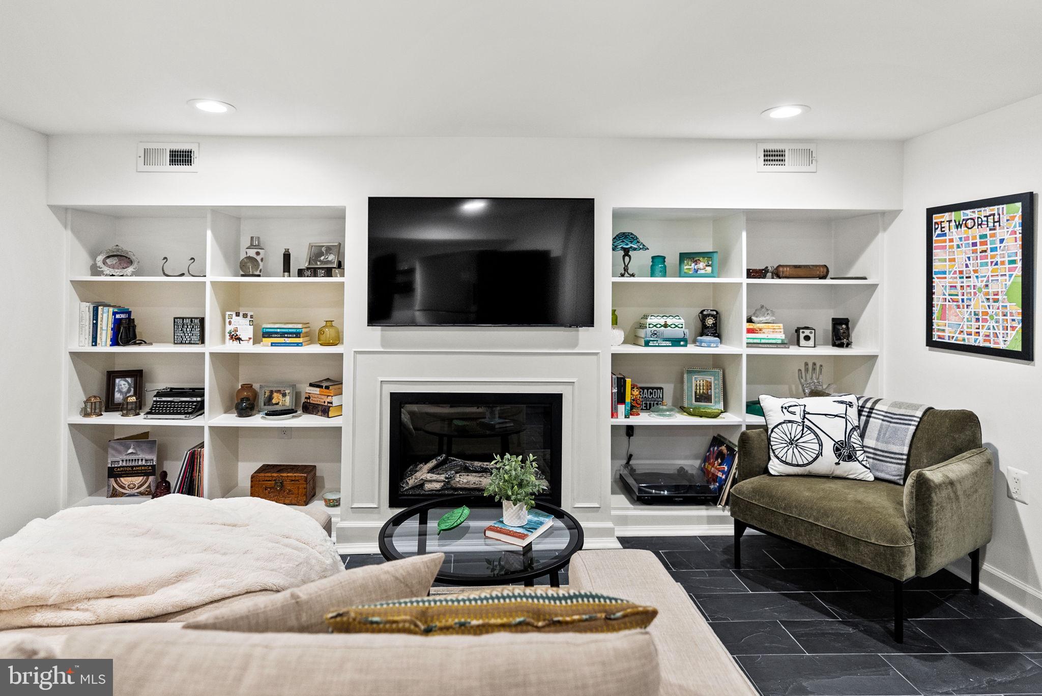 514 Decatur St NW
