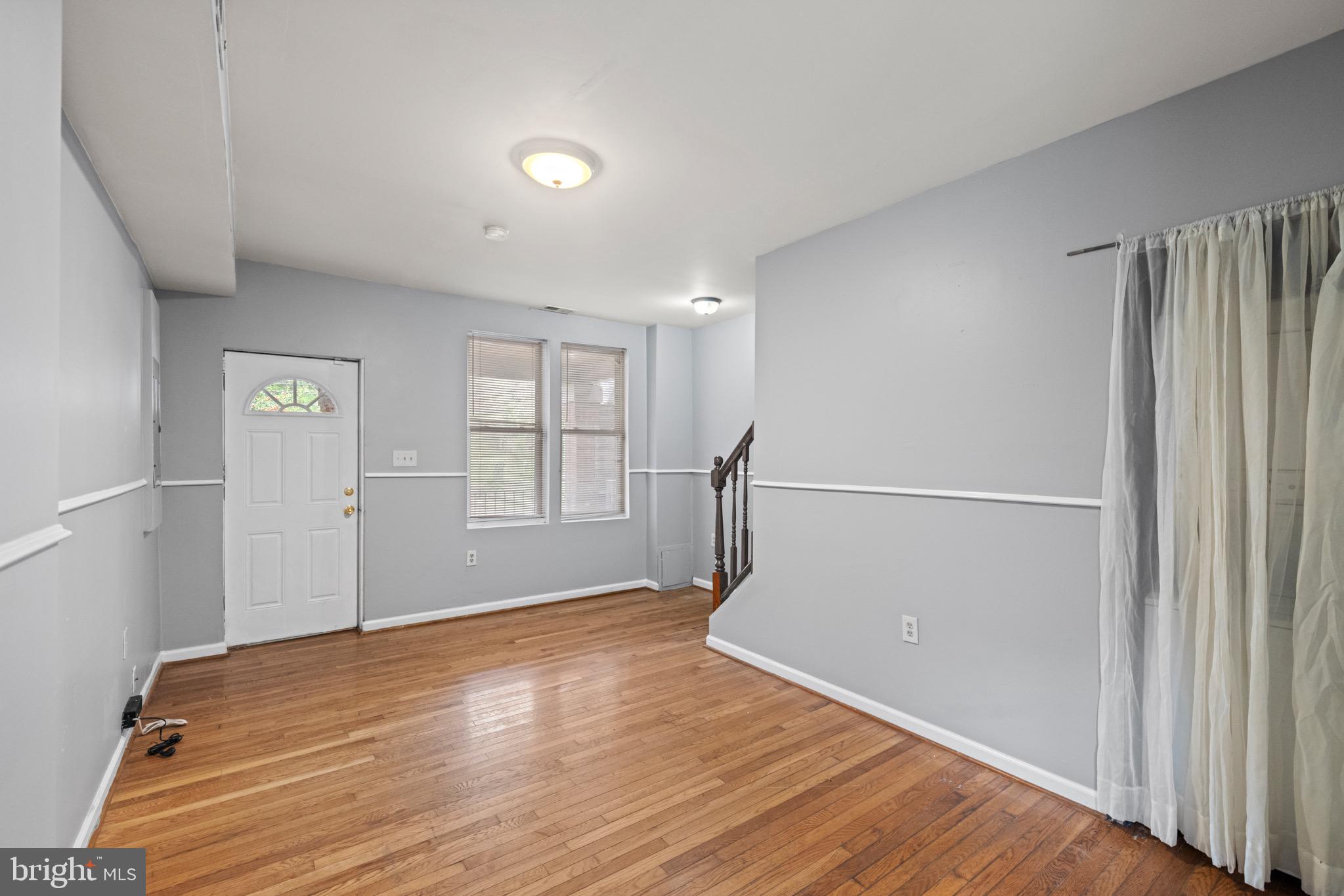 1385 Morris Rd SE