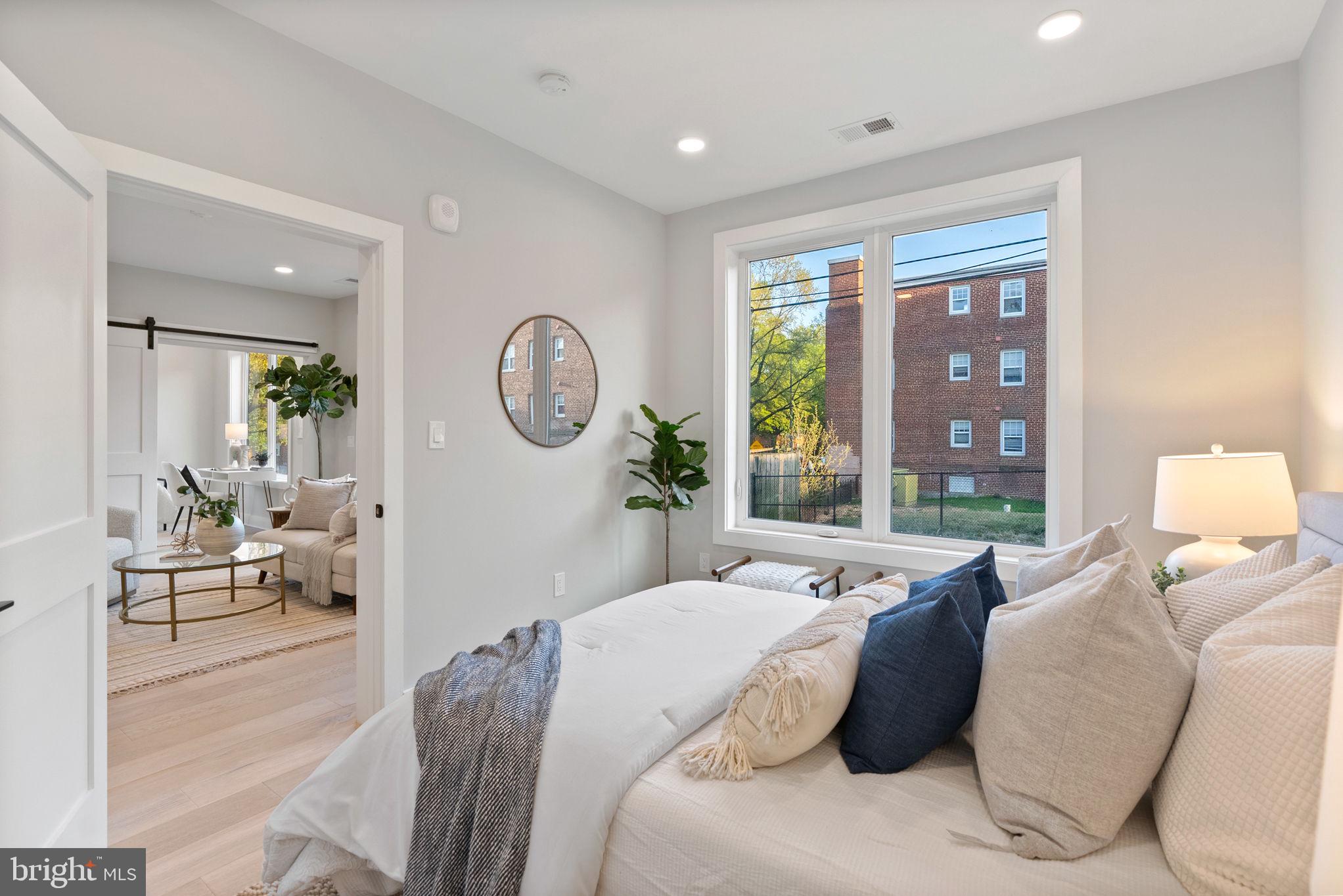 2019 M St NE #4