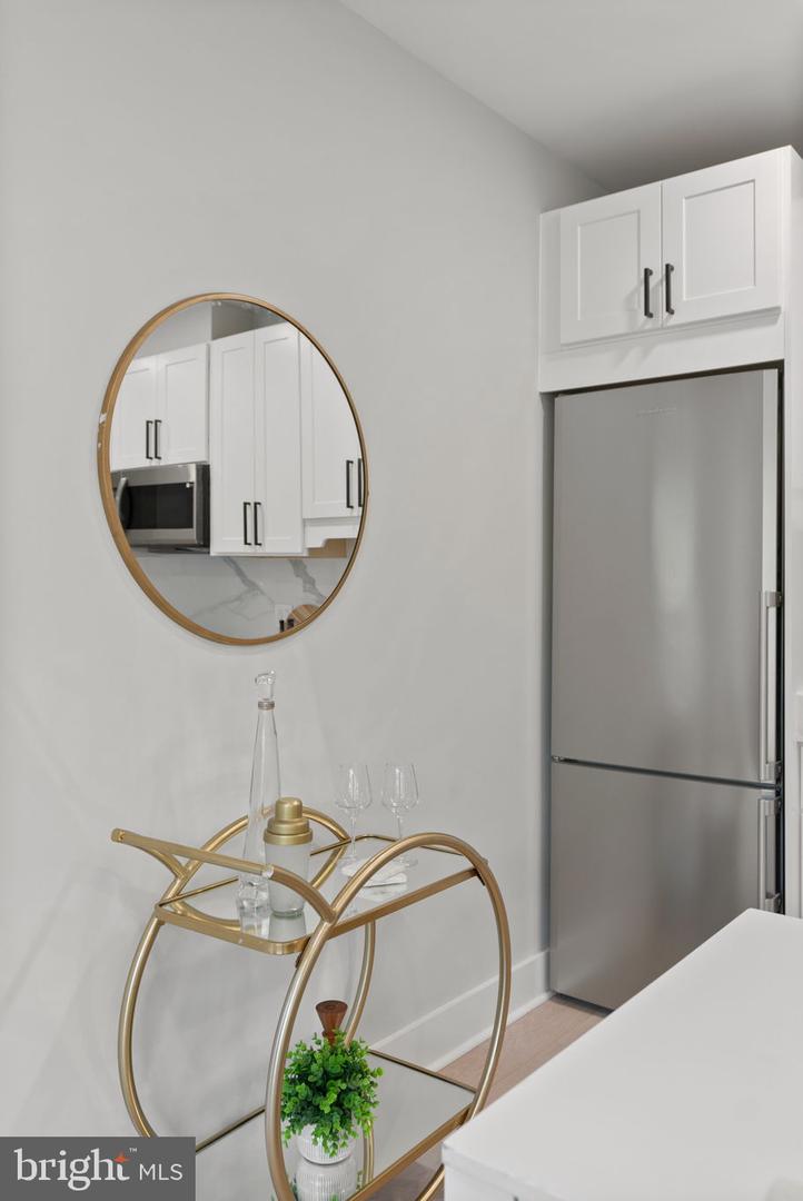 2019 M St NE #6