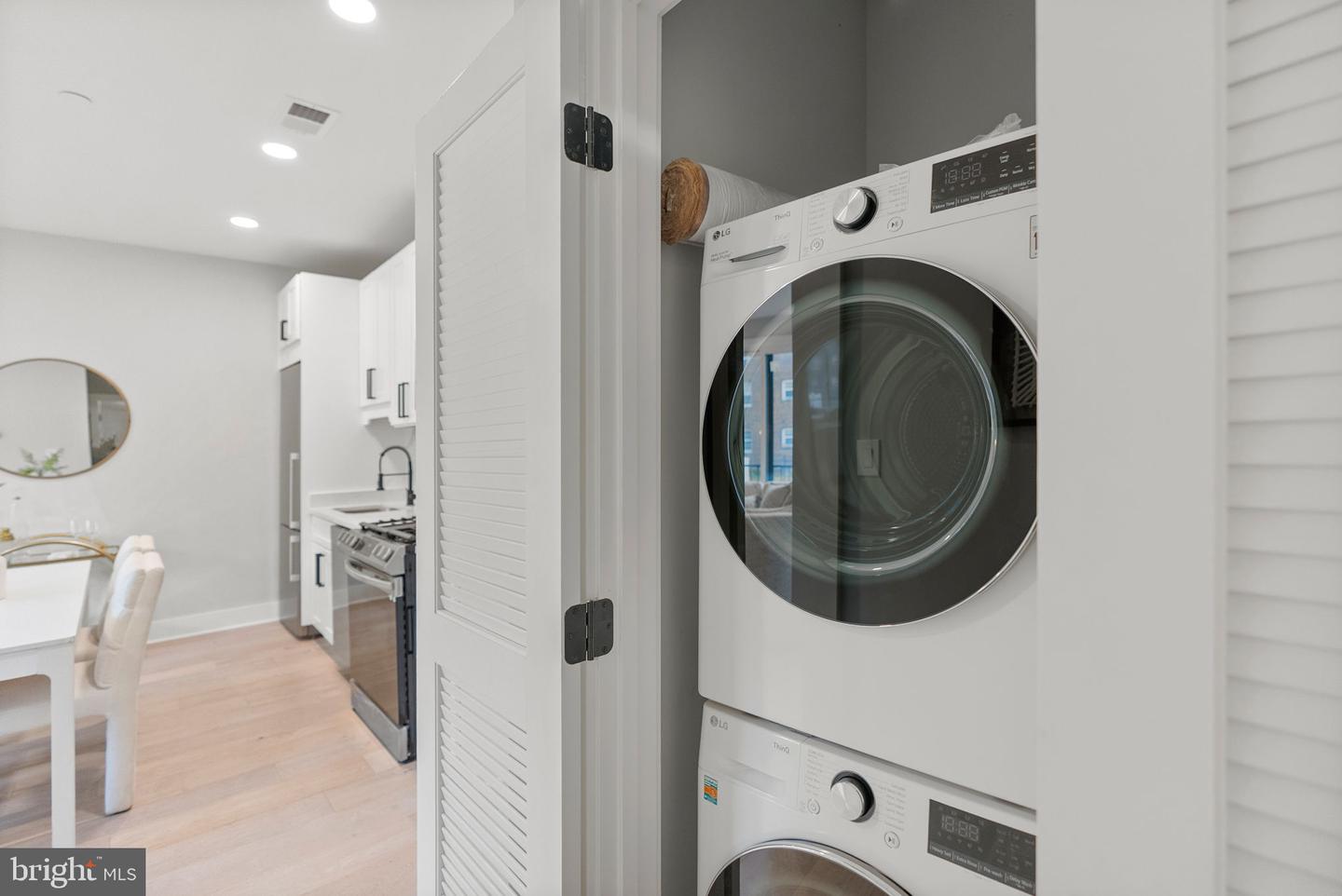 2019 M St NE #6