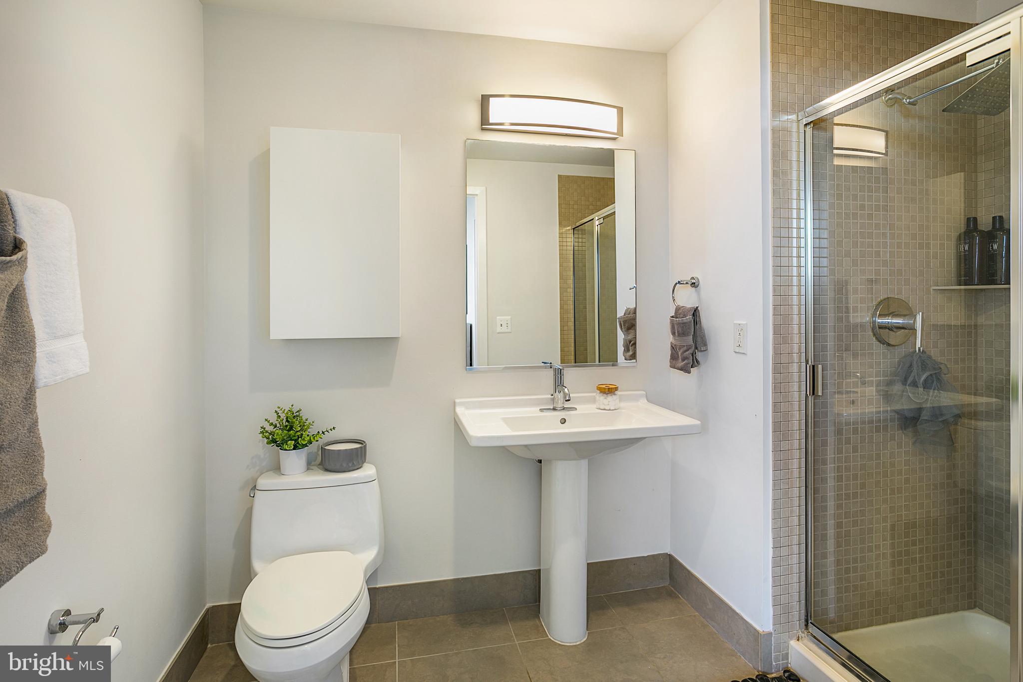 2125 14TH STREET NW 718