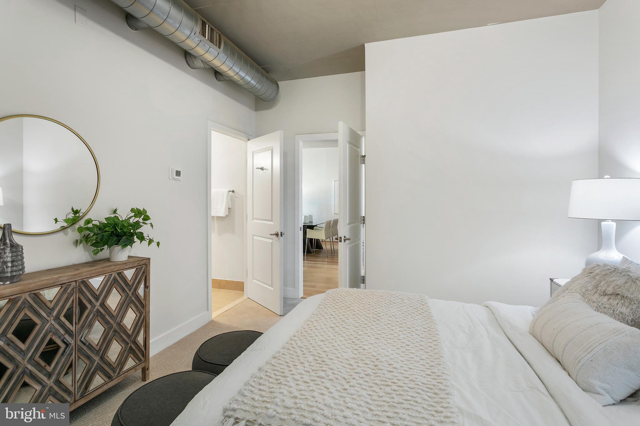 2125 14TH STREET NW 718