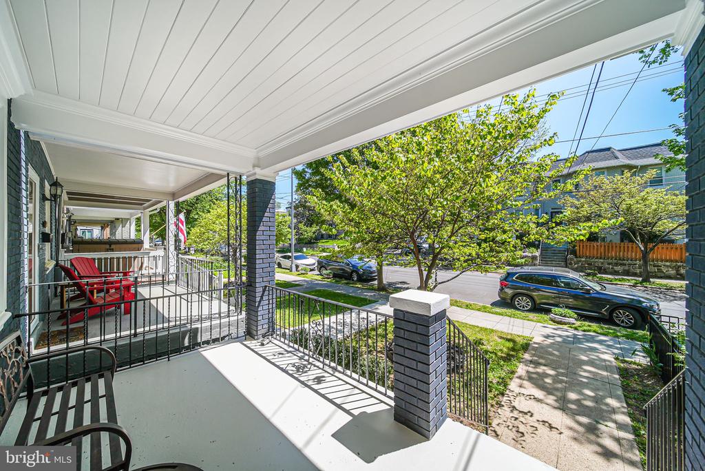 727 Gallatin St NW