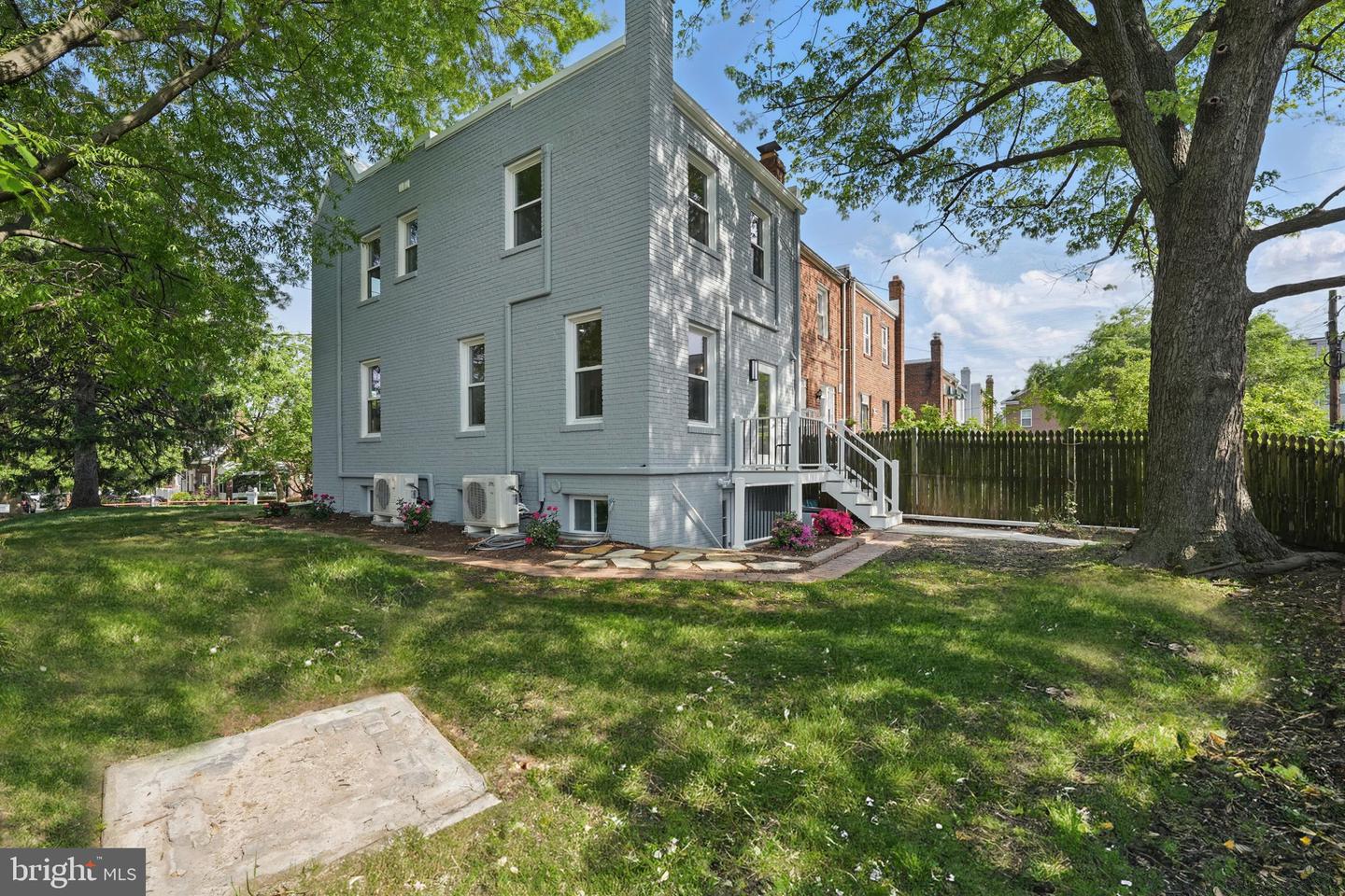 4522 Sargent Rd NE