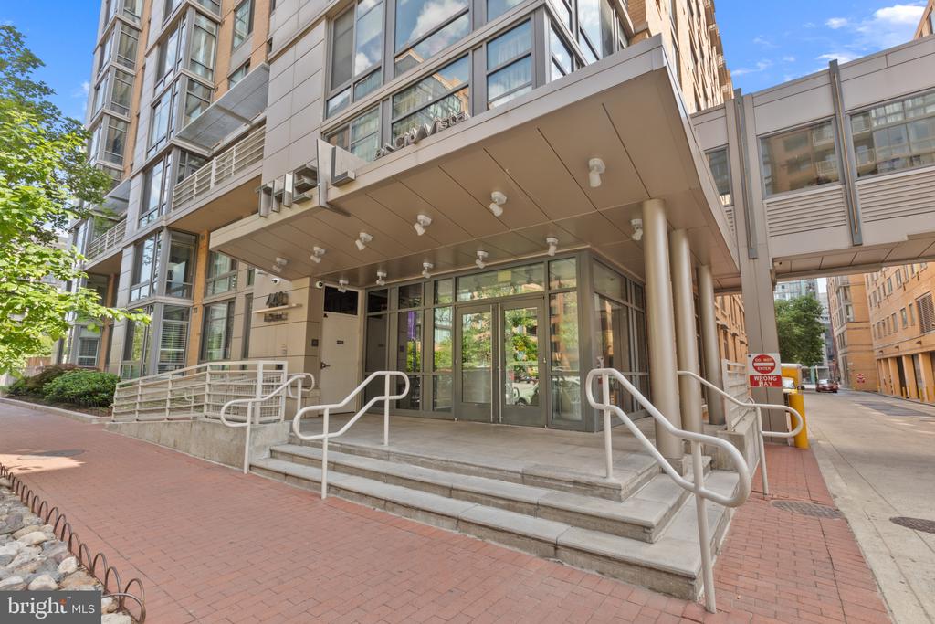 440 L St NW #1104