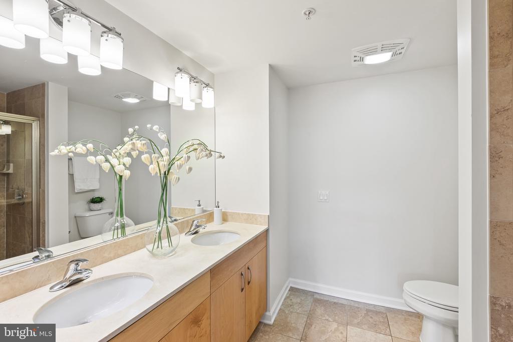 440 L St NW #1104