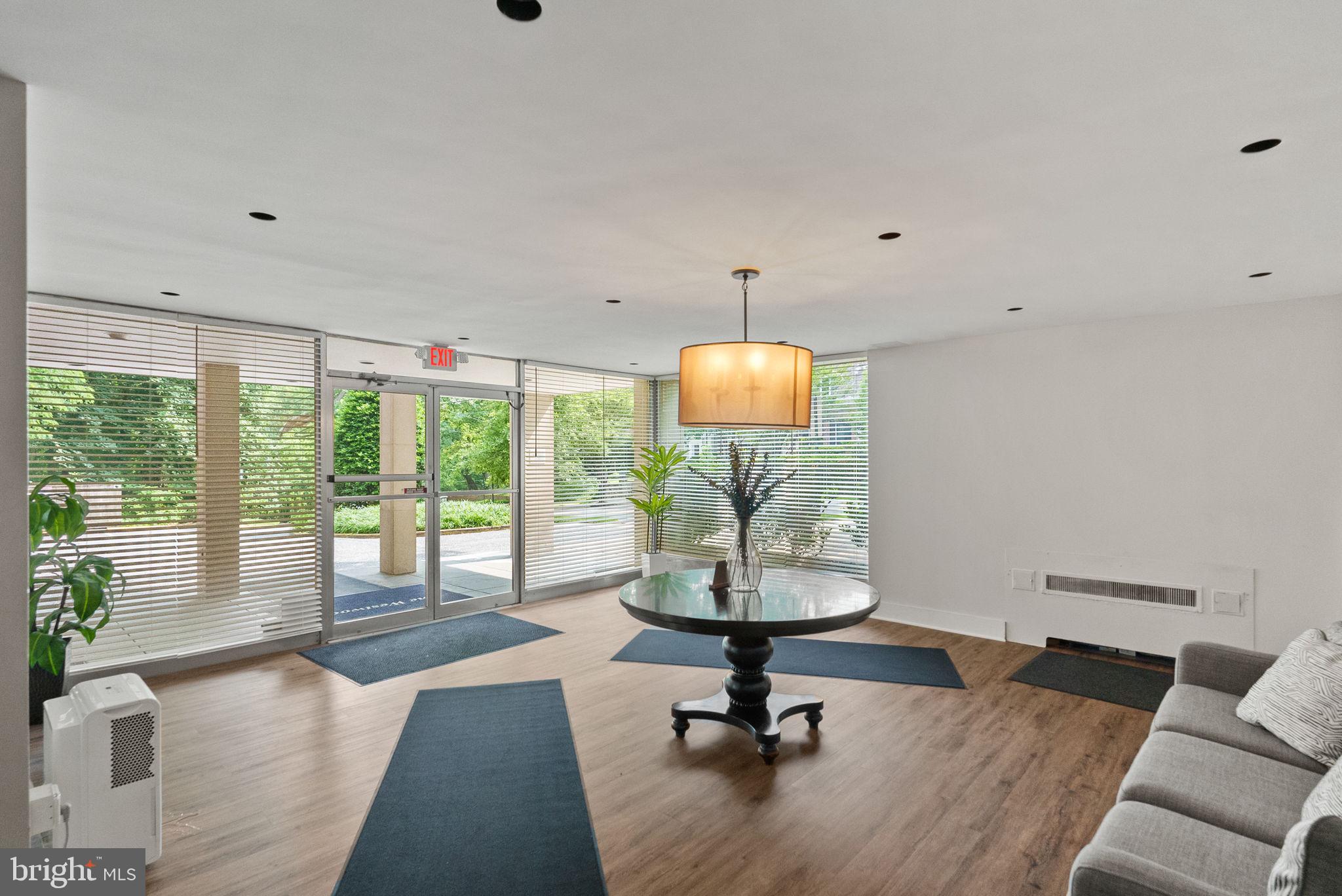 3033 New Mexico Ave NW #305