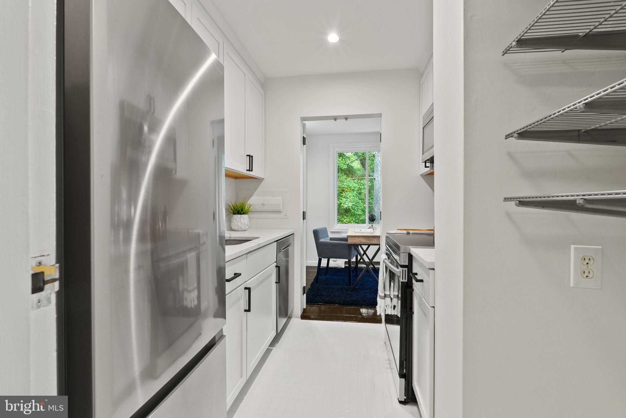 3033 New Mexico Ave NW #305