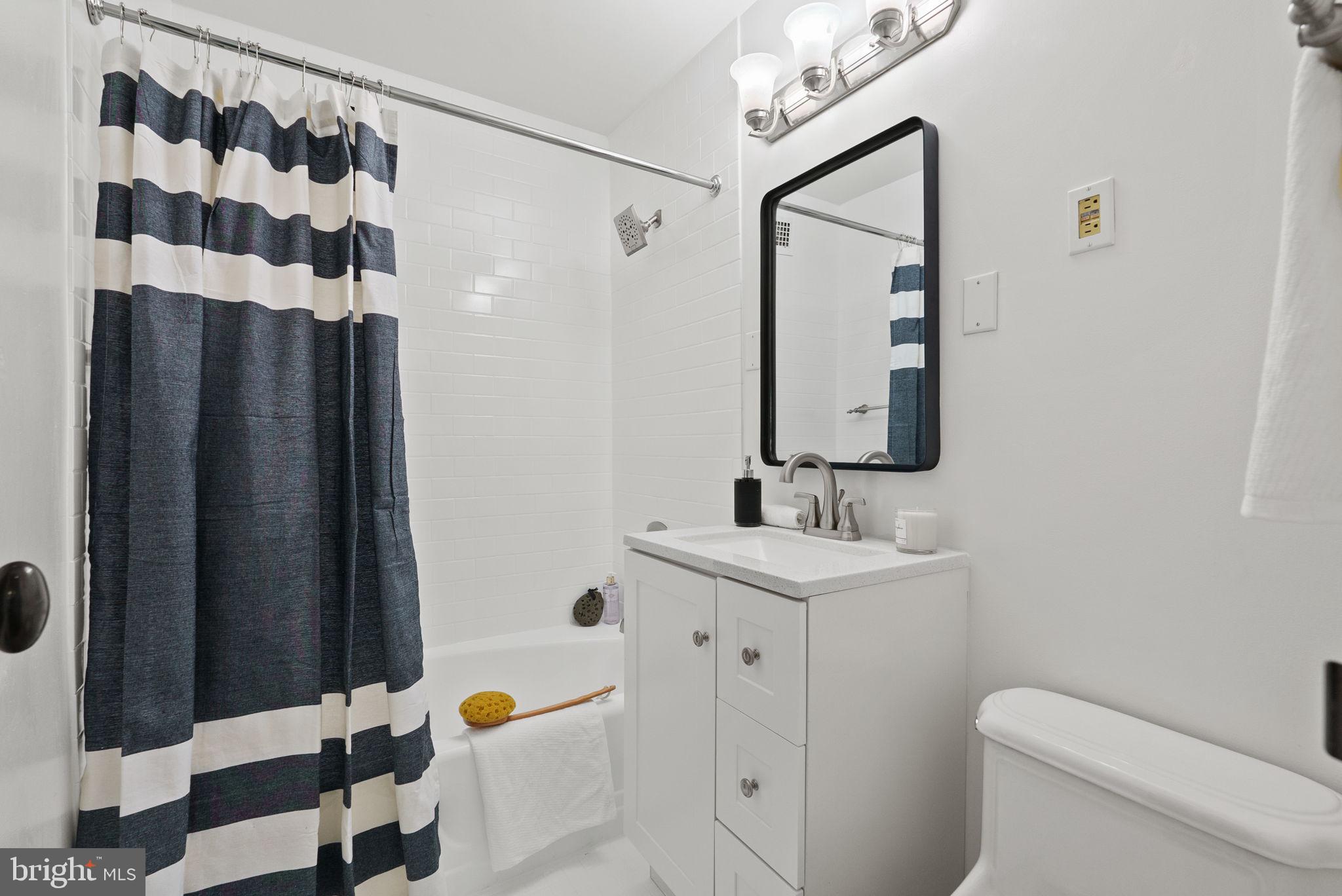 3033 New Mexico Ave NW #305