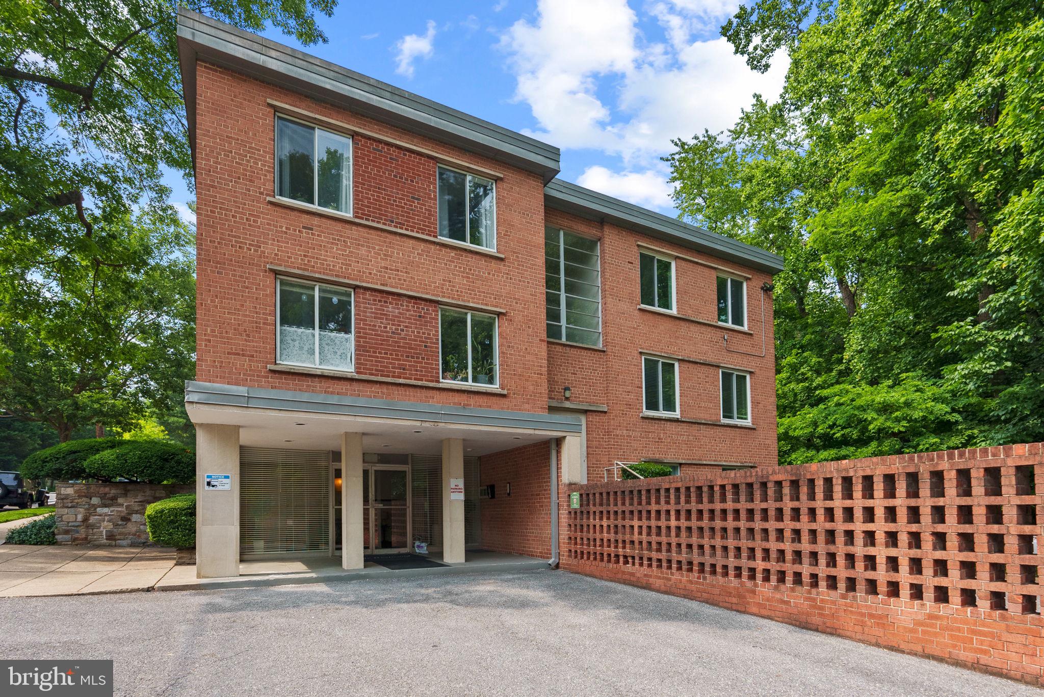 3033 New Mexico Ave NW #305