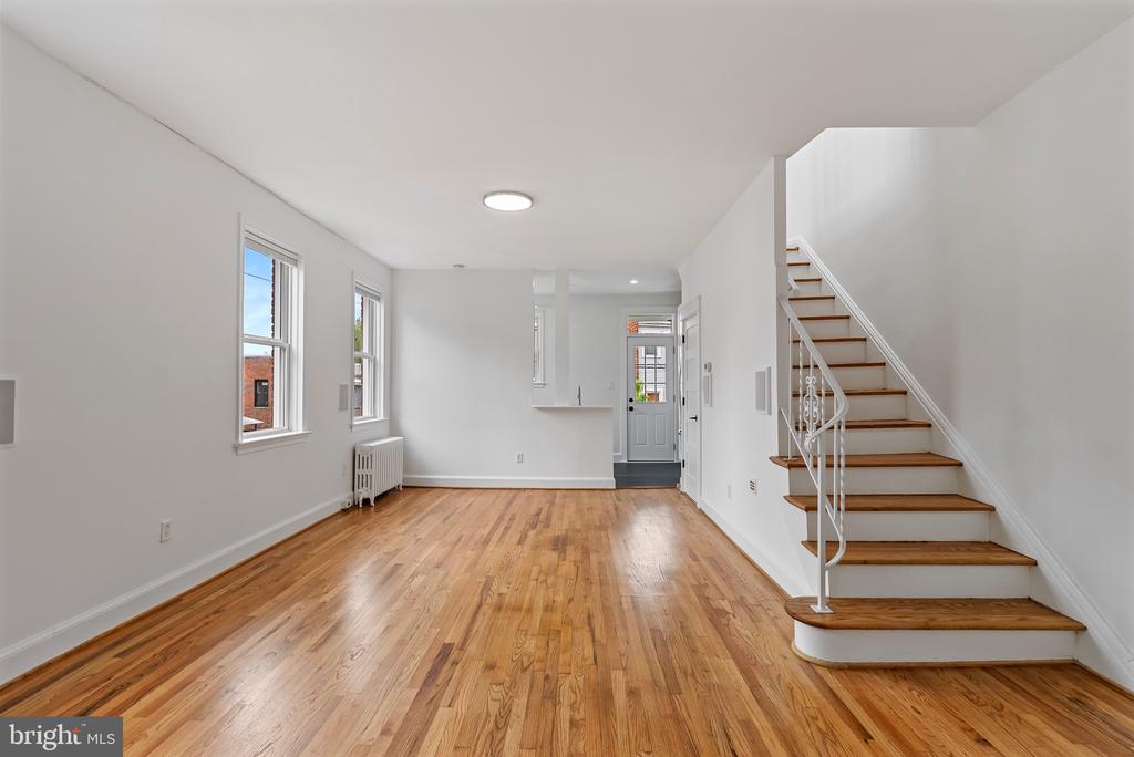 710 Tuckerman St NW