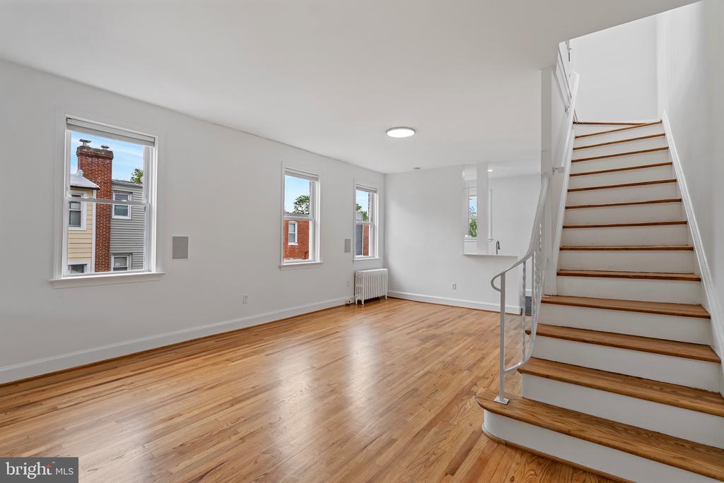 710 Tuckerman St NW