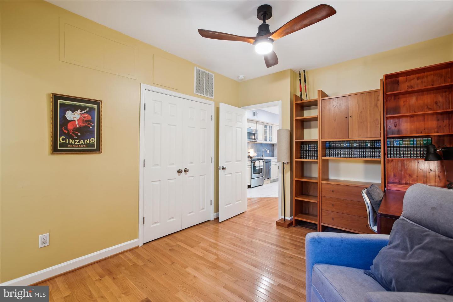 1725 Willard St NW #3