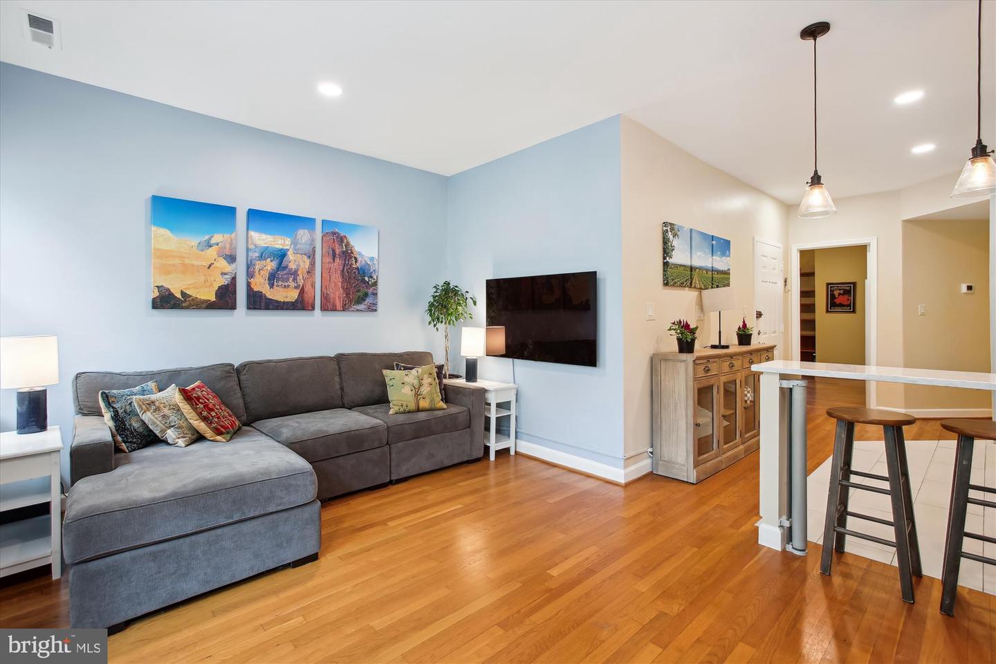 1725 Willard St NW #3