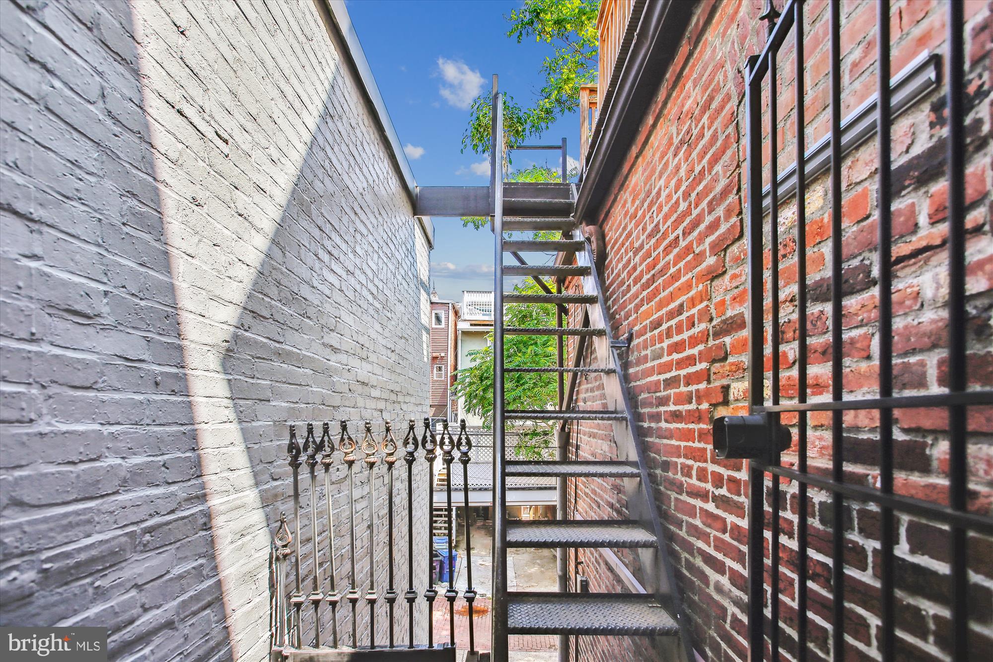 1725 Willard St NW #3