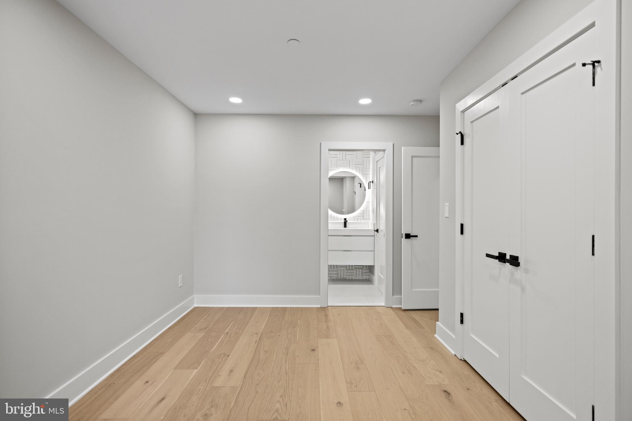 1407 1st St NW #Ph-2