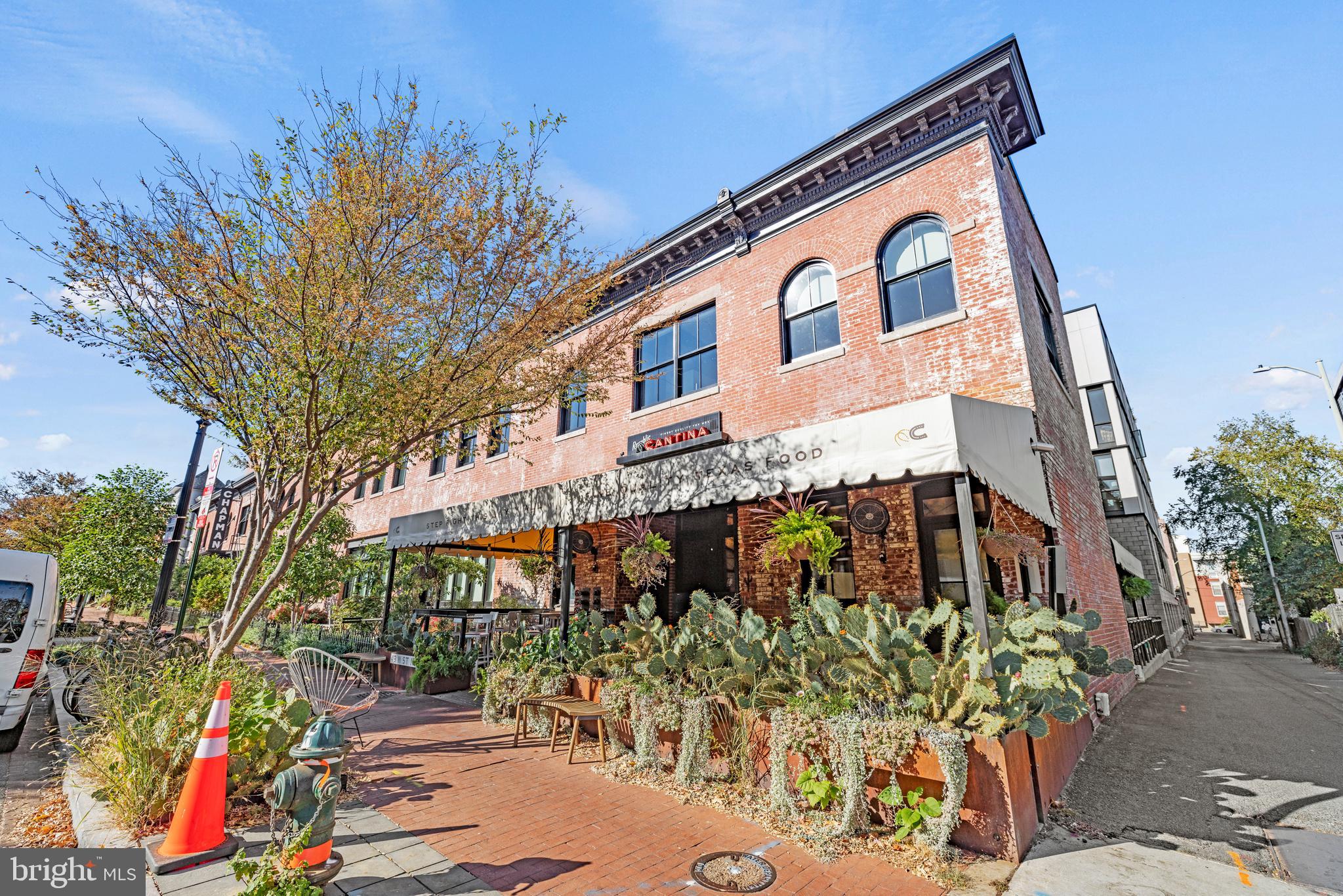 1407 1st St NW #Ph-2