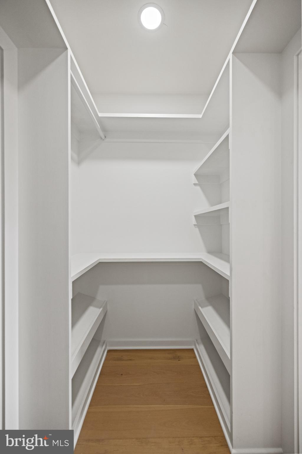 1407 1st St NW #Ph-2